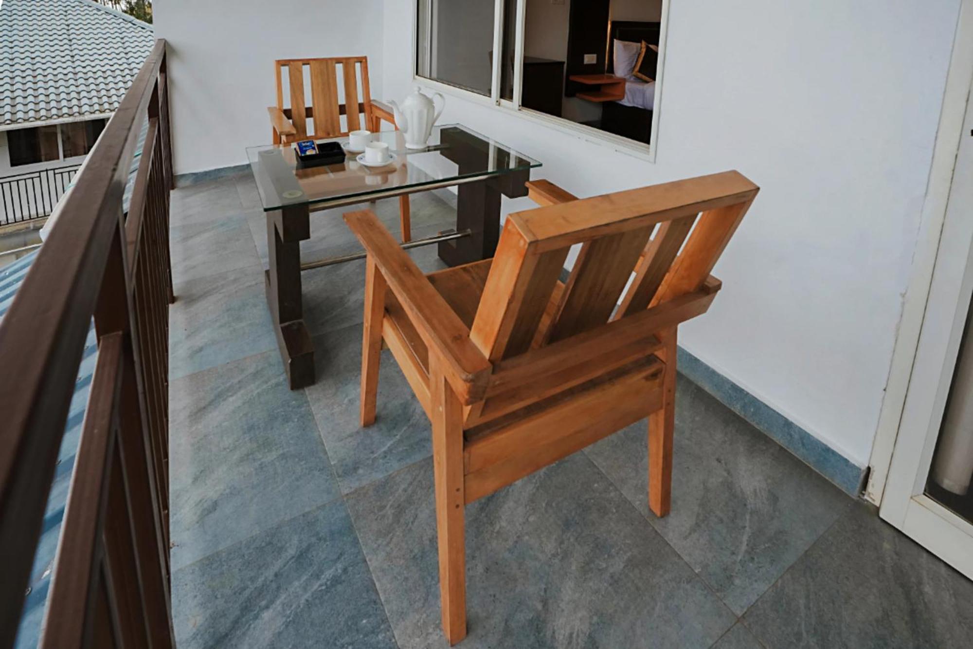Rock And Mist Munnar Bed & Breakfast Devikolam Exterior photo