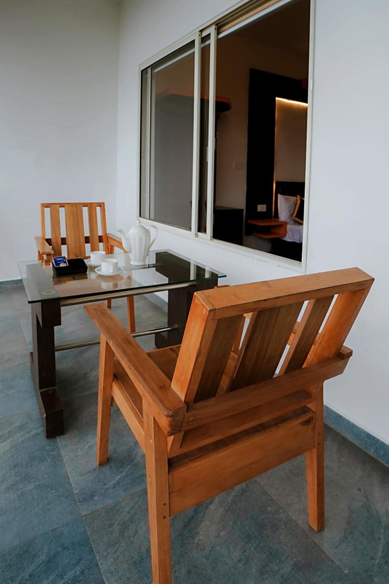 Rock And Mist Munnar Bed & Breakfast Devikolam Exterior photo