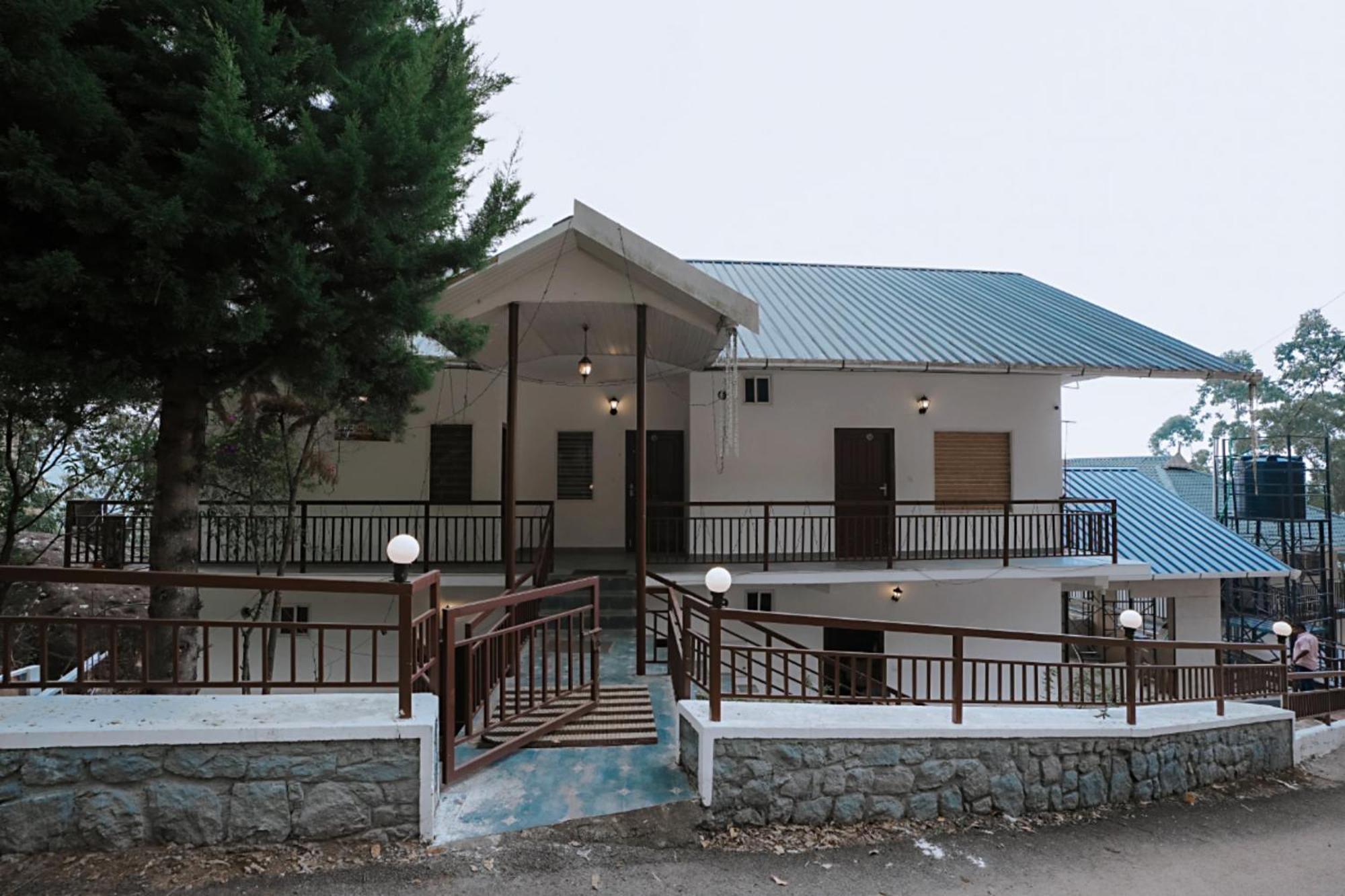 Rock And Mist Munnar Bed & Breakfast Devikolam Exterior photo